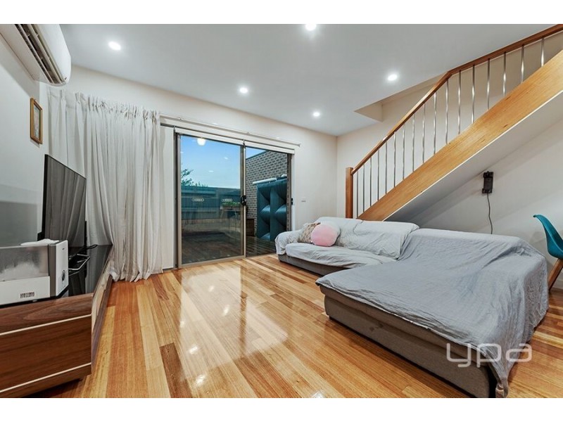2/11 Osway Street, Broadmeadows VIC 3047