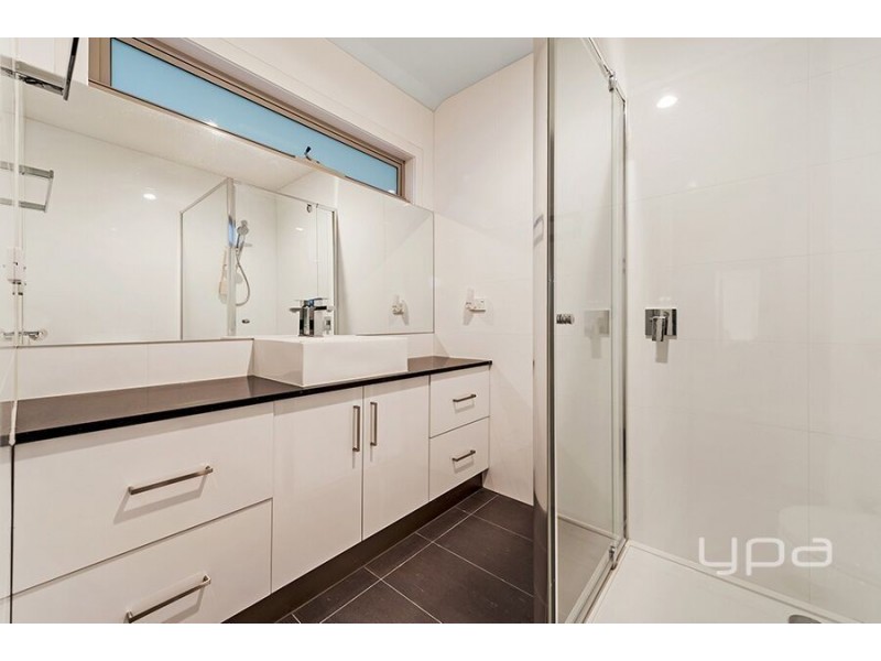 2/11 Osway Street, Broadmeadows VIC 3047