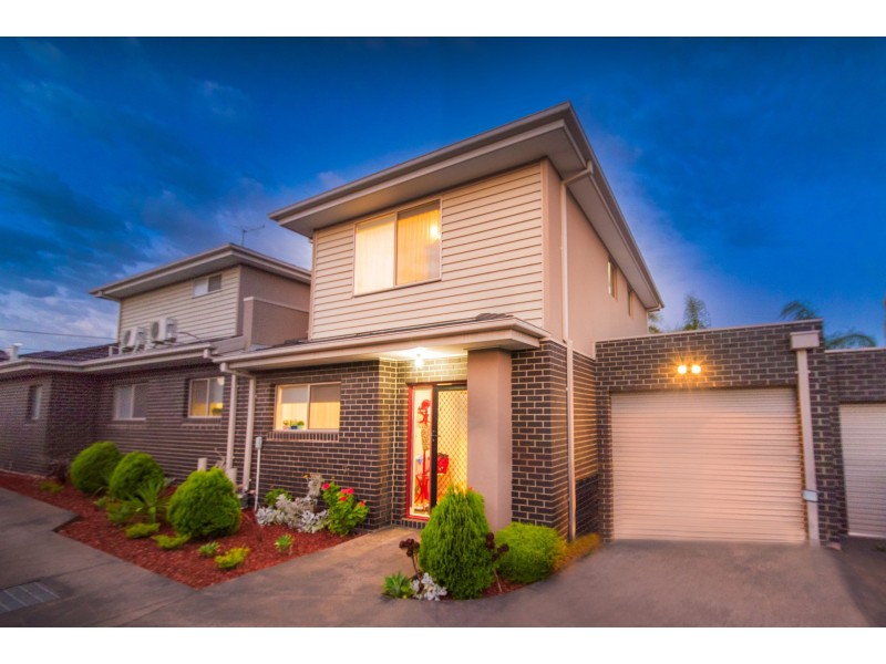 2/25 Gladstone Parade, Glenroy VIC 3046