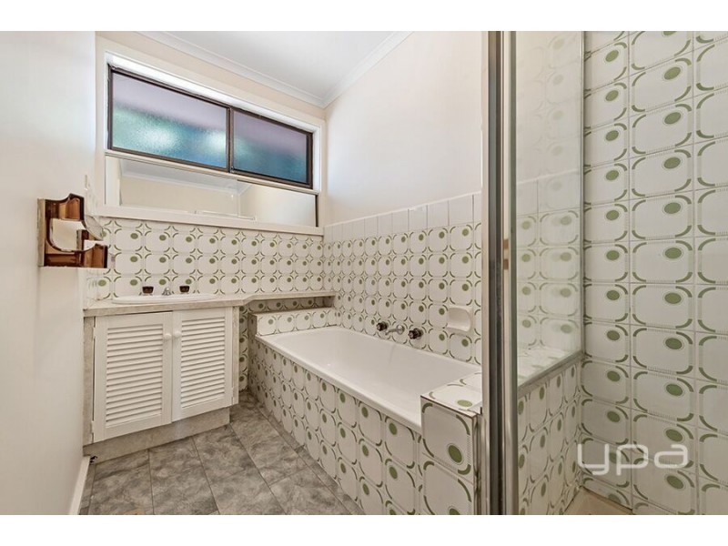 3/18 Wheatsheaf Road, Glenroy VIC 3046