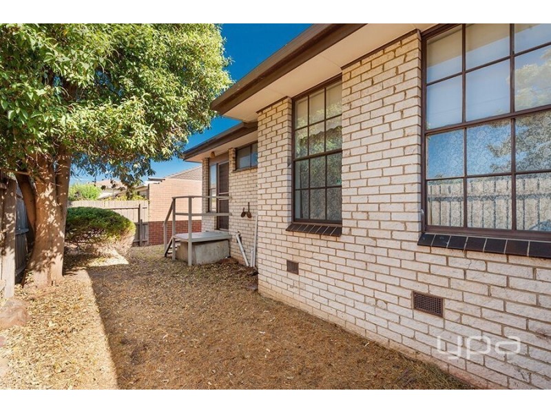 3/18 Wheatsheaf Road, Glenroy VIC 3046