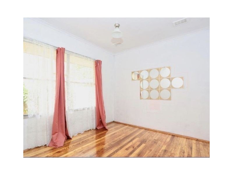 16 Bannister Street, Jacana VIC 3047