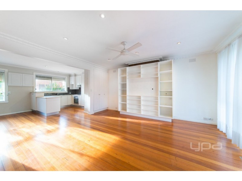 13 May Street, Glenroy VIC 3046