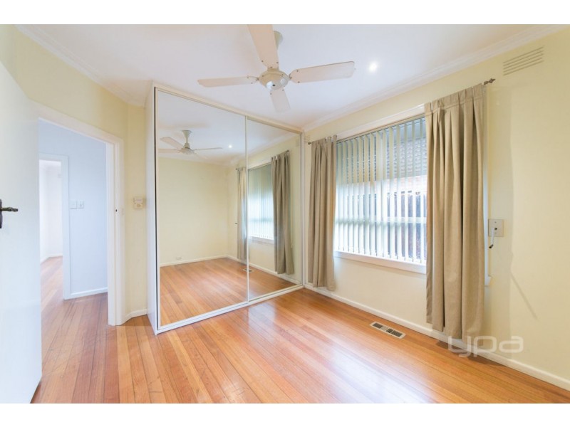 13 May Street, Glenroy VIC 3046