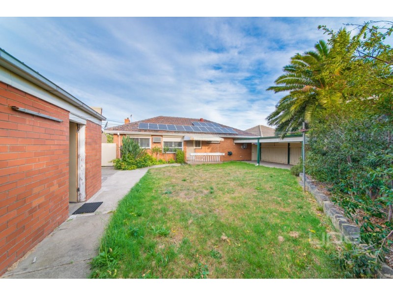 13 May Street, Glenroy VIC 3046