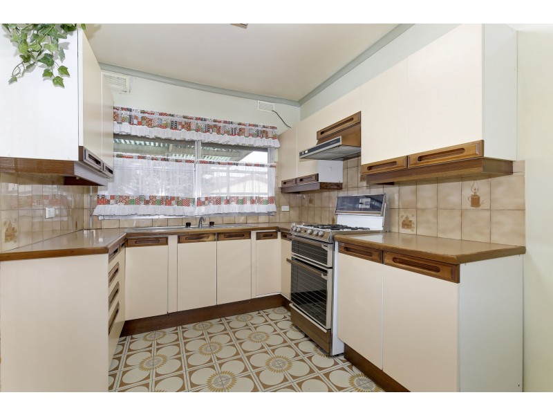 28 Gosford Crescent, Broadmeadows VIC 3047