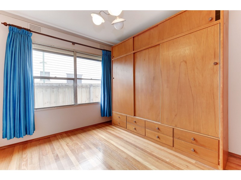 28 Gosford Crescent, Broadmeadows VIC 3047