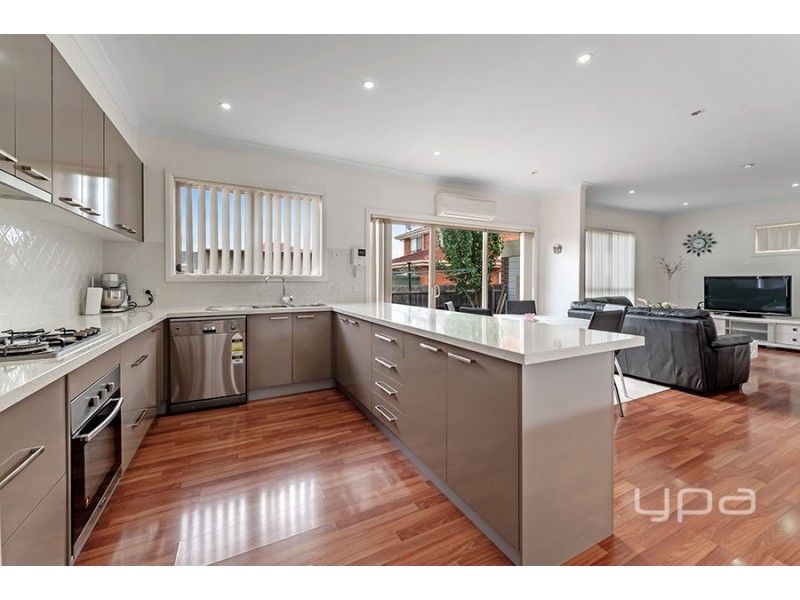 2/18 Academy Drive, Broadmeadows VIC 3047