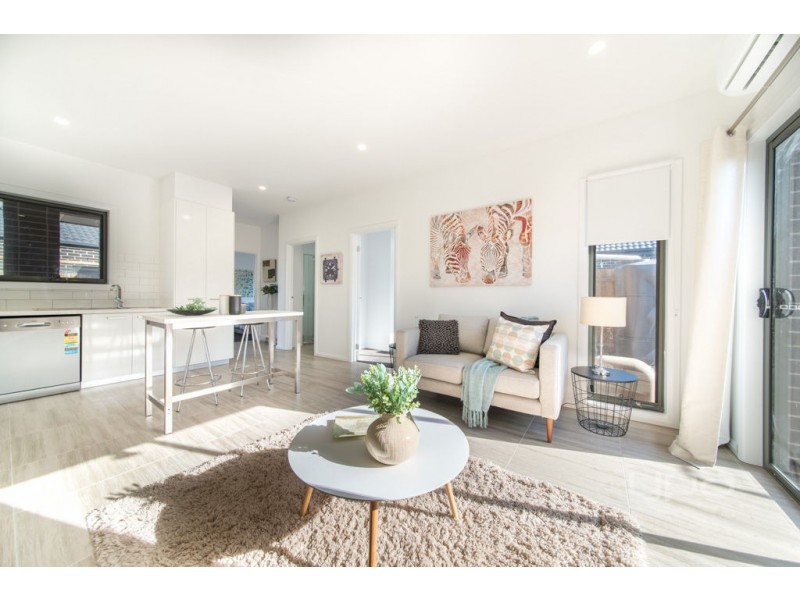 4/17 Leonard Avenue, Glenroy VIC 3046