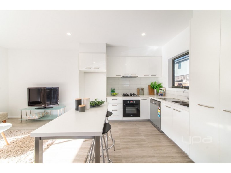 4/17 Leonard Avenue, Glenroy VIC 3046