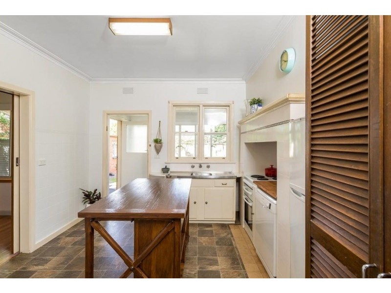 49 Wheatsheaf Road, Glenroy VIC 3046