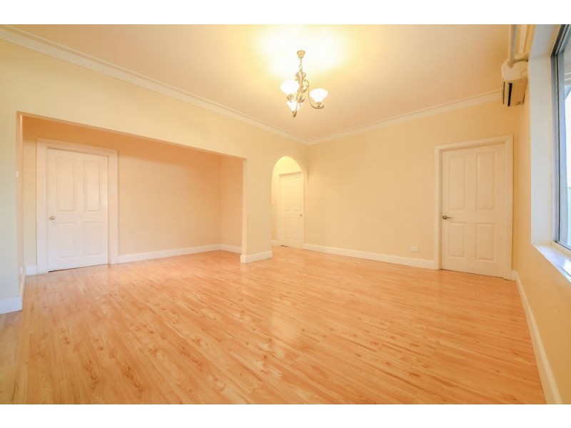 1/12 London Road, Broadmeadows VIC 3047