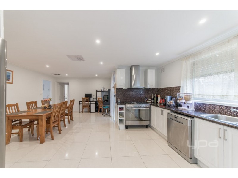 23 Tatura Crescent, Broadmeadows VIC 3047