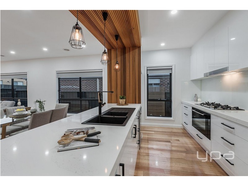 54 Frontier Avenue, Greenvale VIC 3059