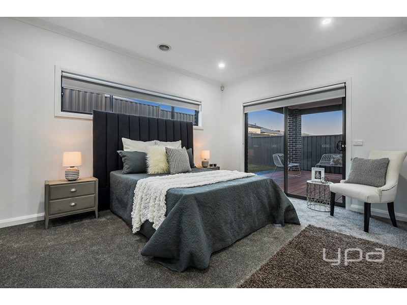 54 Frontier Avenue, Greenvale VIC 3059