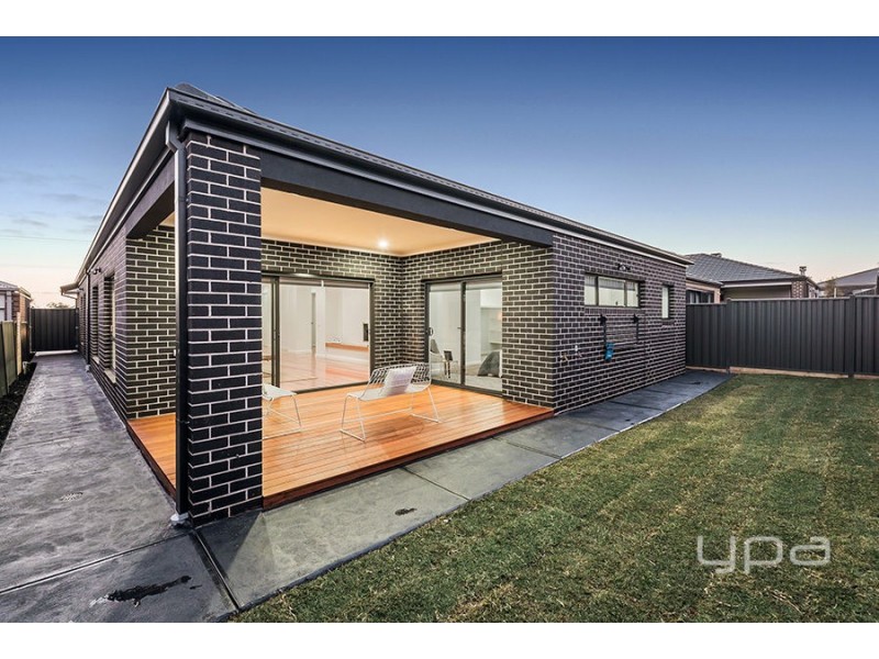 54 Frontier Avenue, Greenvale VIC 3059