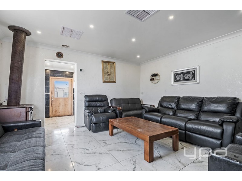 17 Warne Street, Coolaroo VIC 3048
