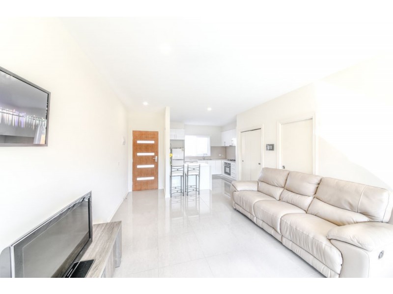 4/2 St James Street, Hadfield VIC 3046