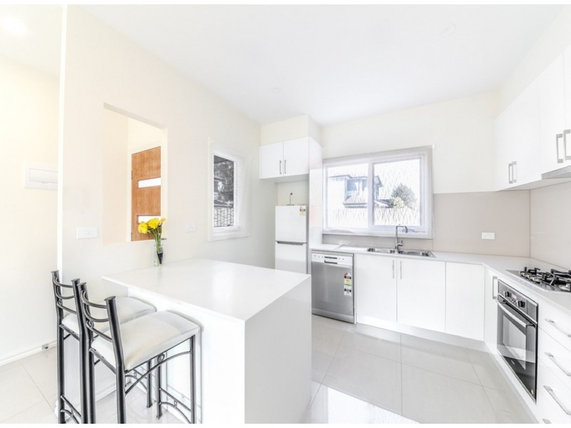 4/2 St James Street, Hadfield VIC 3046