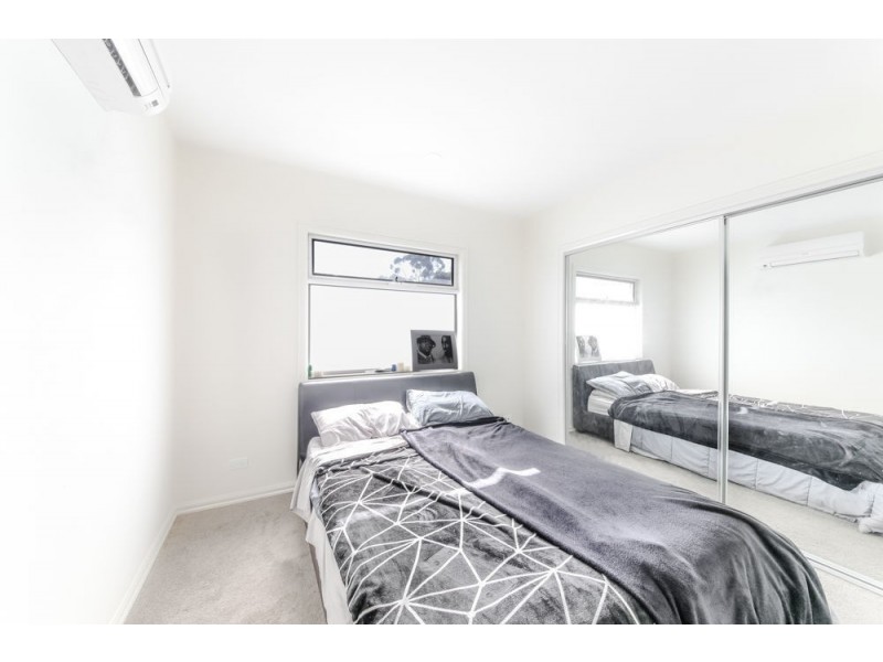 4/2 St James Street, Hadfield VIC 3046