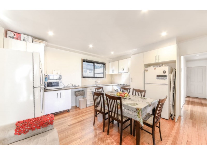10 Lismore Street, Dallas VIC 3047