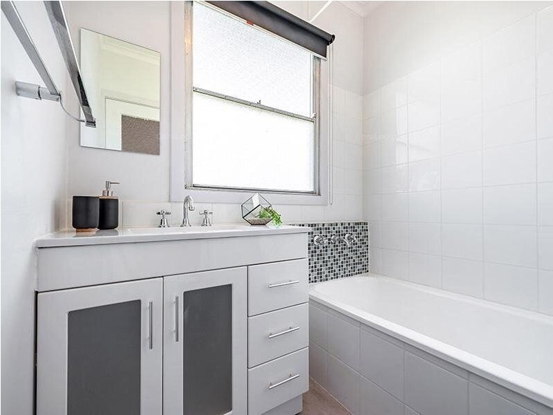 3 Calivil Street, Dallas VIC 3047