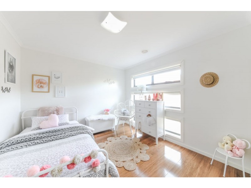 2/57 Rokewood Crescent, Meadow Heights VIC 3048