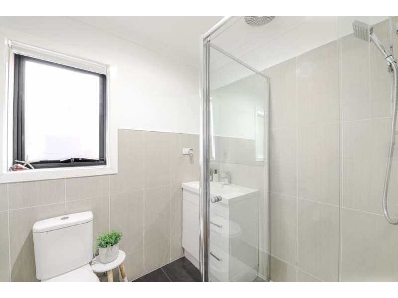 2/57 Rokewood Crescent, Meadow Heights VIC 3048