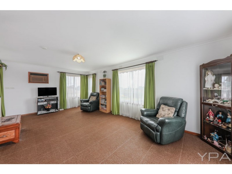 4 Koroit Avenue, Dallas VIC 3047