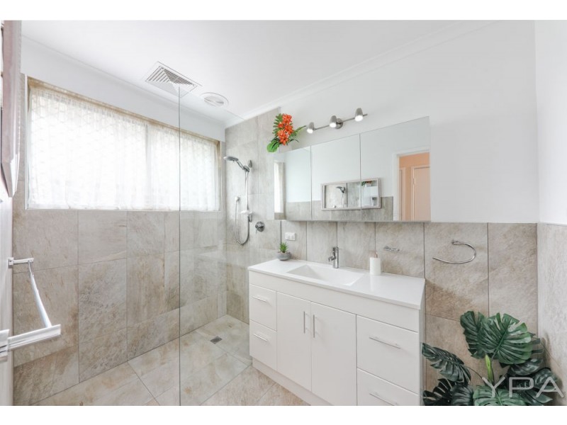 4 Koroit Avenue, Dallas VIC 3047