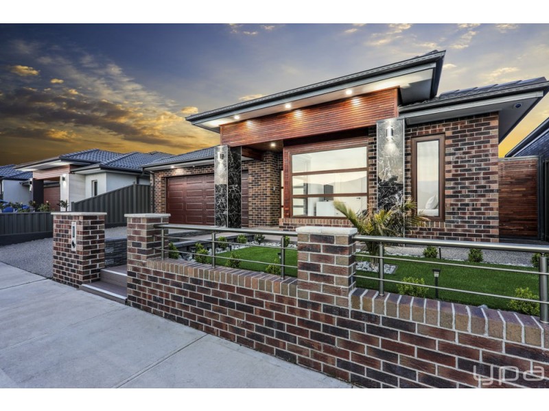 40 Quarter Street, Roxburgh Park VIC 3064