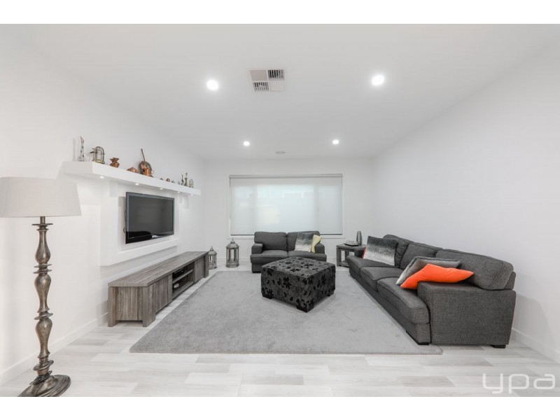 40 Quarter Street, Roxburgh Park VIC 3064