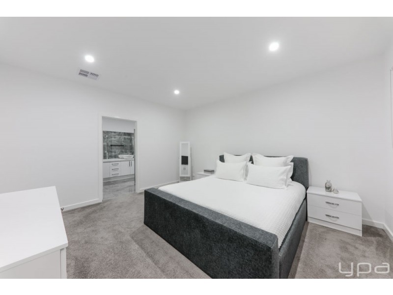 40 Quarter Street, Roxburgh Park VIC 3064