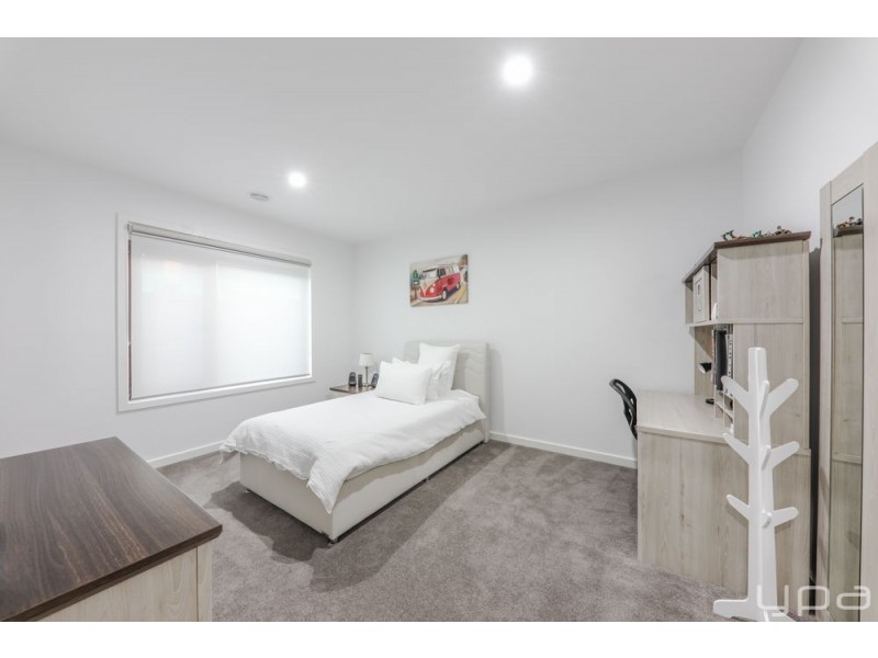 40 Quarter Street, Roxburgh Park VIC 3064