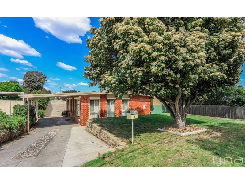 9 Lorraine Crescent, Jacana VIC 3047