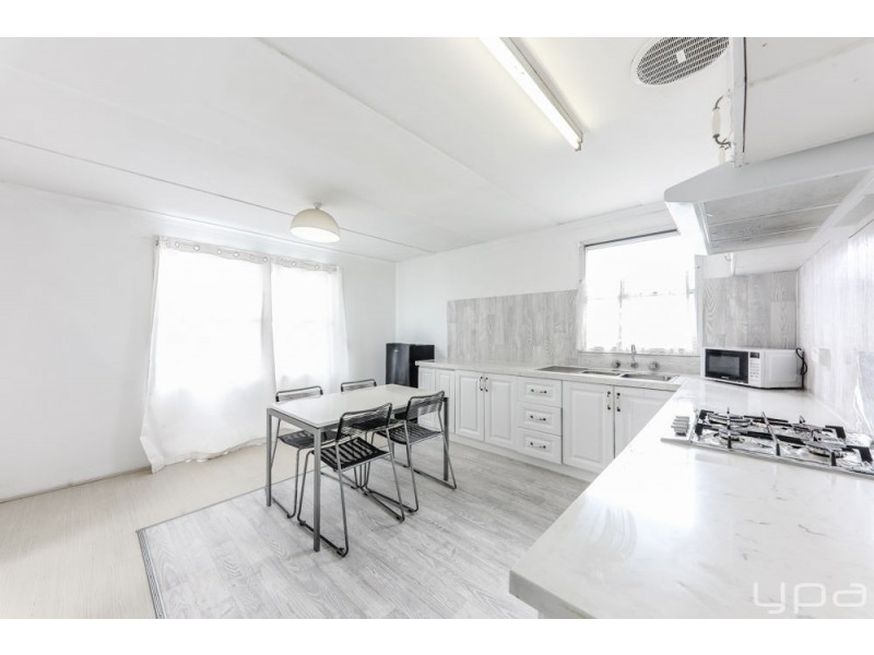 504 Barry Road, Coolaroo VIC 3048