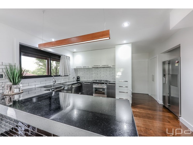 25 Officer Street, Meadow Heights VIC 3048