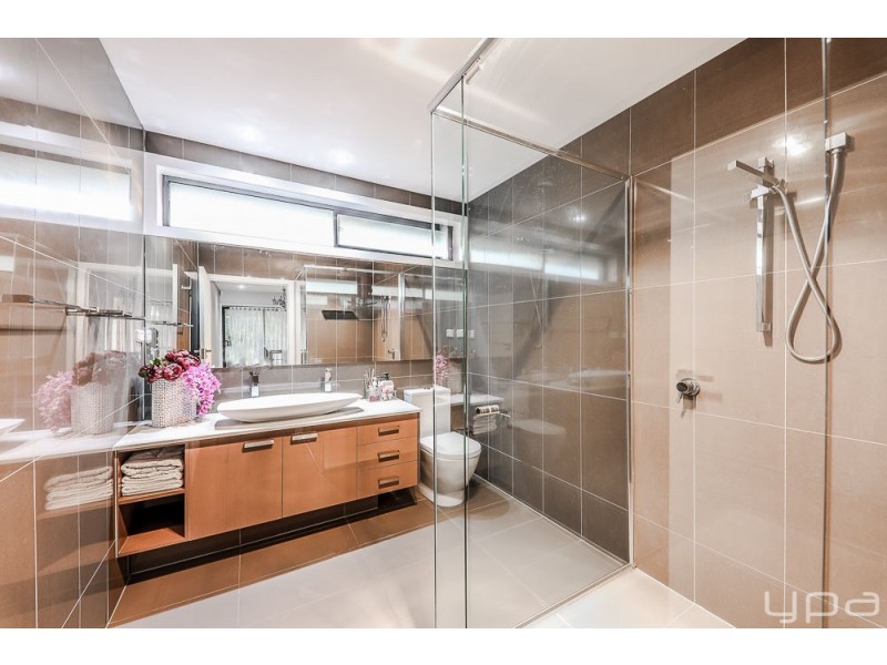 25 Officer Street, Meadow Heights VIC 3048