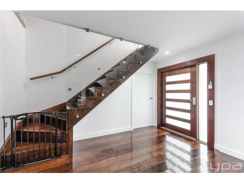 25 Officer Street, Meadow Heights VIC 3048