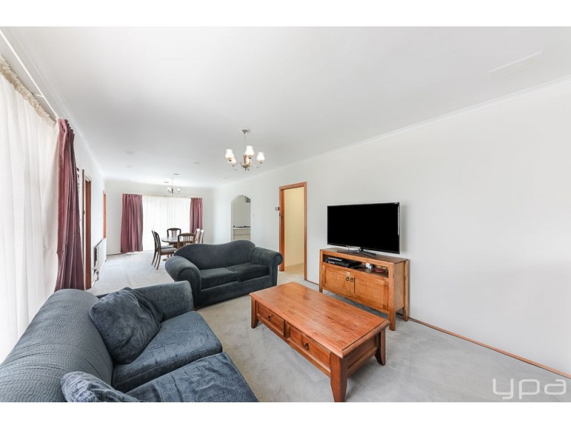 51 Emu Parade, Jacana VIC 3047