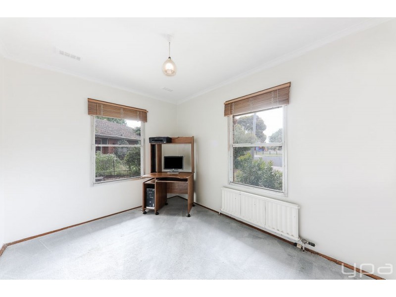 51 Emu Parade, Jacana VIC 3047