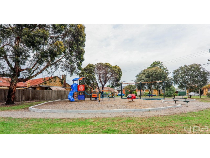 51 Emu Parade, Jacana VIC 3047