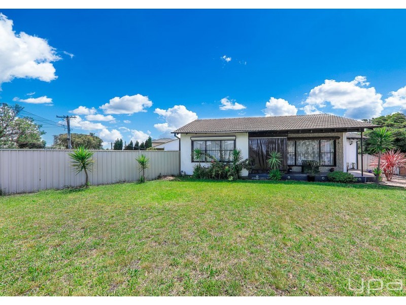 1 Towong Court, Dallas VIC 3047