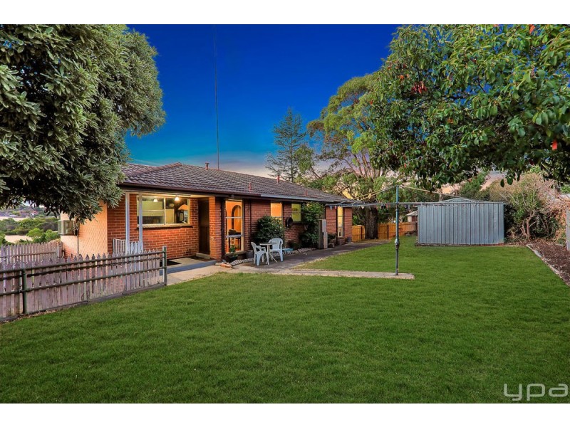 136 Ripplebrook Drive, Broadmeadows VIC 3047