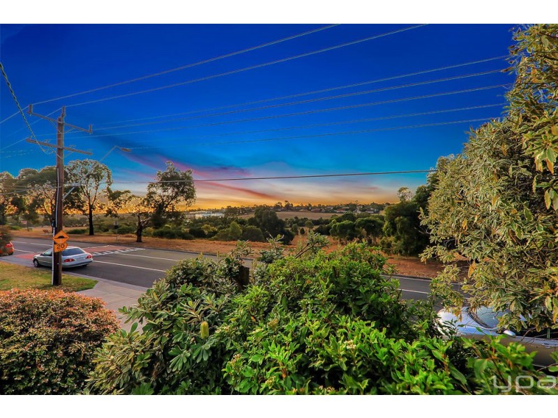 136 Ripplebrook Drive, Broadmeadows VIC 3047