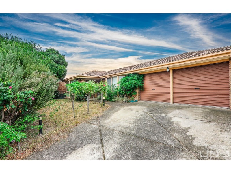 6 Bronco Court, Meadow Heights VIC 3048