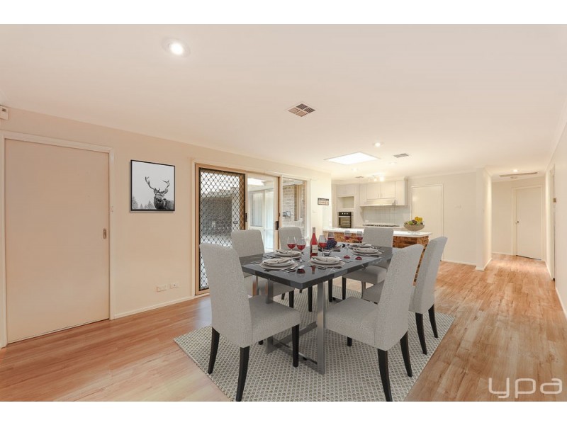 6 Bronco Court, Meadow Heights VIC 3048