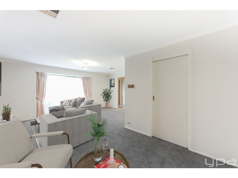 6 Bronco Court, Meadow Heights VIC 3048