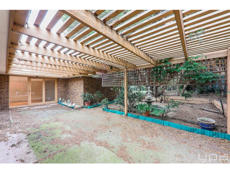 6 Bronco Court, Meadow Heights VIC 3048