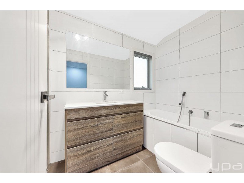 2/8 Volga Street, Hadfield VIC 3046